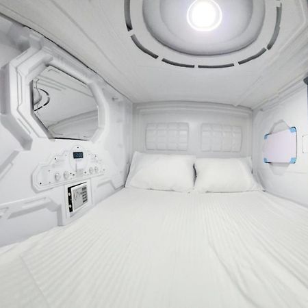 Hostel Aria Capsule Chişinău Esterno foto